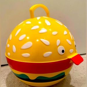 Burger Condiment holder for picnic